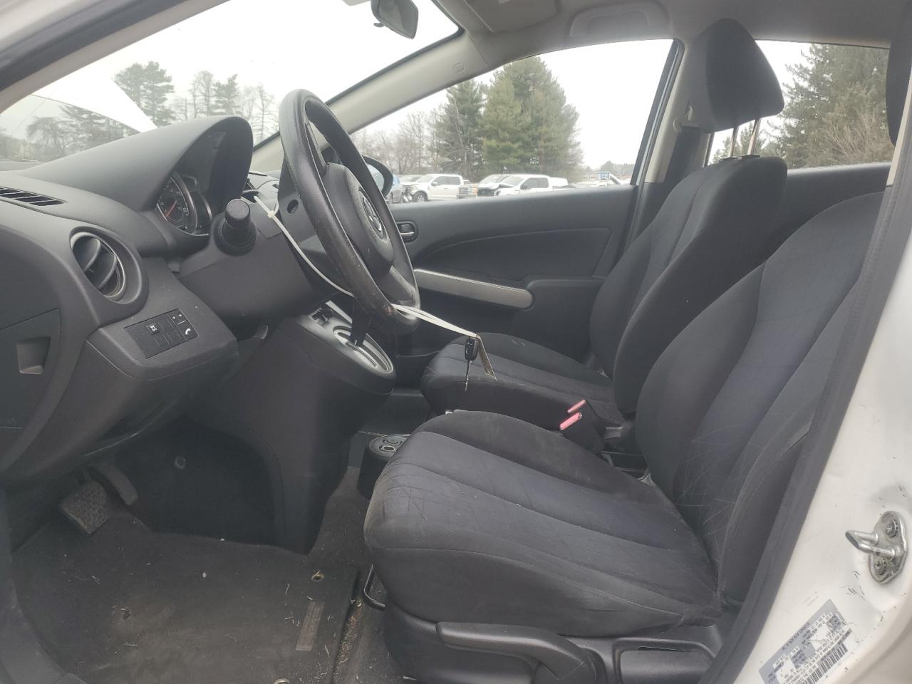 2012 Mazda 2 VIN JM1DE1KZ8C0150818 Copart auction photo, minor dent/scratches damage thumbnail 7