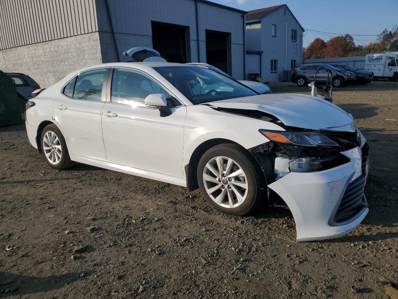 2022 Toyota Camry VIN 4T1R11AKXNU703207 Copart auction photo, front end / rear end damage thumbnail 4