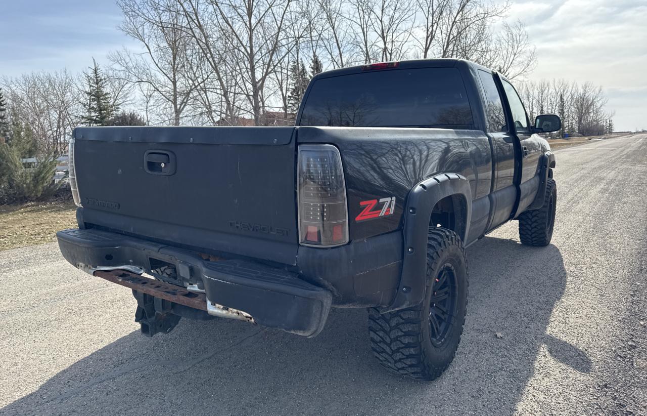 2000 Chevrolet Silverado VIN 1GCEK19T6YE296613 Copart auction photo, all over / minor dent/scratches damage thumbnail 4
