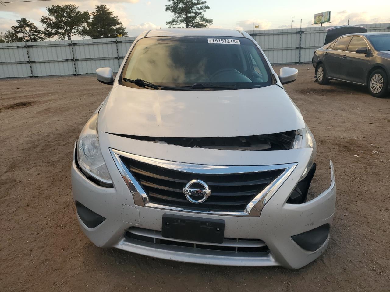 2016 Nissan Versa VIN 3N1CN7AP9GL832052 Copart auction photo, front end / side damage thumbnail 5