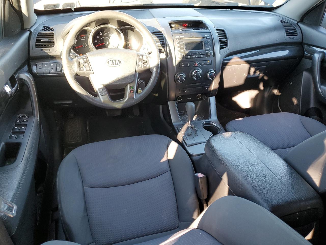 2012 KIA Sorento VIN 5XYKT3A63CG301851 Copart auction photo, minor dent/scratches damage thumbnail 8