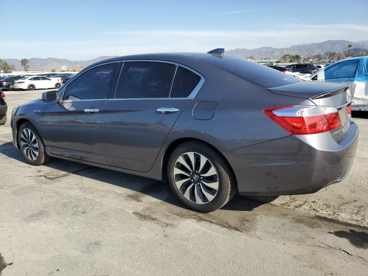 2015 Honda Accord VIN 1HGCR6F5XFA005493 Copart auction photo, side damage thumbnail 2