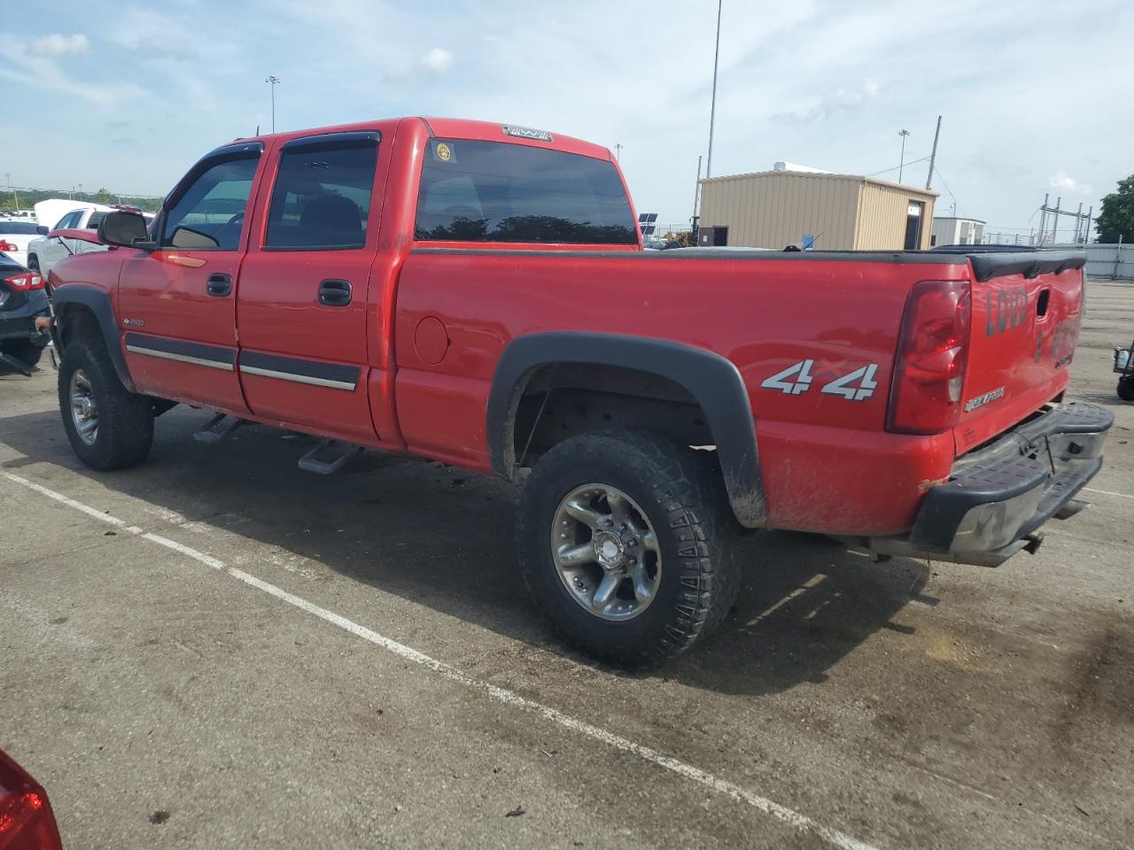 2004 Chevrolet Silverado VIN 1GCGK23U14F128303 Copart auction photo, front end / rear end damage thumbnail 2