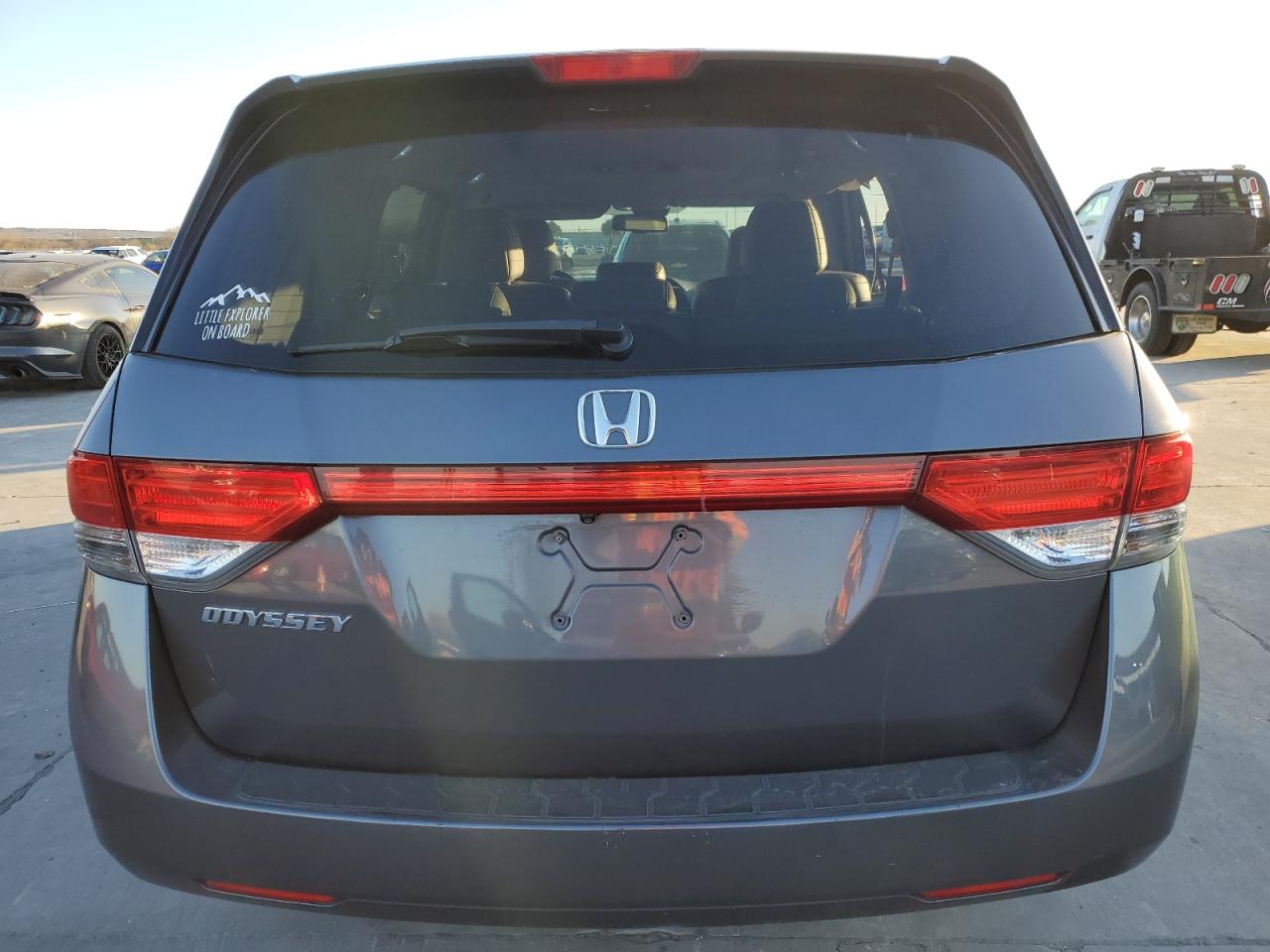 2017 Honda Odyssey VIN 5FNRL5H64GB120206 Copart auction photo, side / rear end damage thumbnail 6