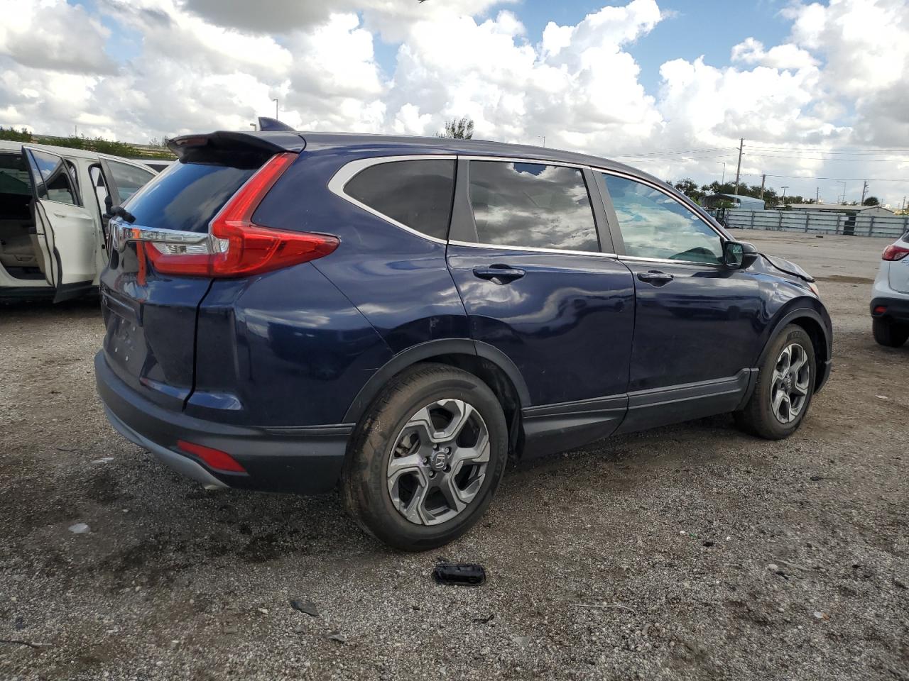 2019 Honda CR-V VIN 5J6RW1H53KA003221 Copart auction photo, all over damage thumbnail 3