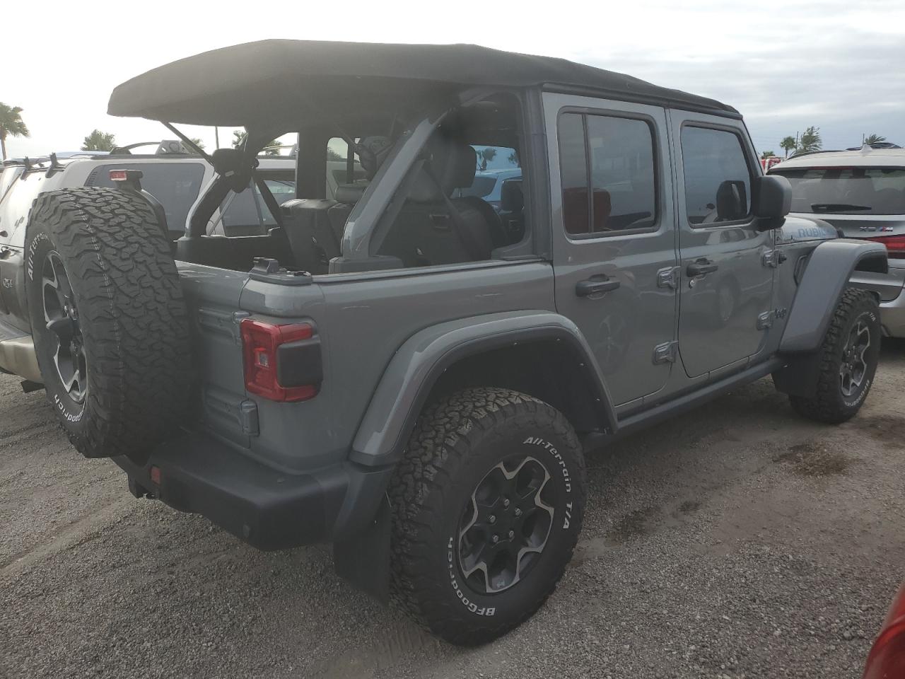 2021 Jeep Wrangler VIN 1C4JJXR68MW716066 Copart auction photo, water/flood damage thumbnail 3