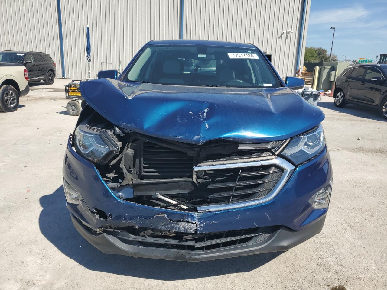 2019 Chevrolet Equinox VIN 2GNAXKEV1K6140320 Copart auction photo, front end damage thumbnail 5