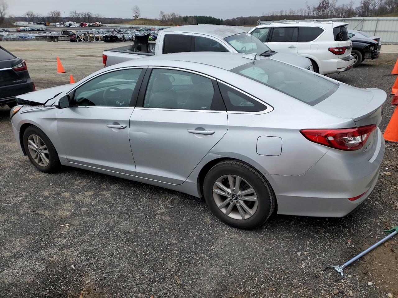 2017 Hyundai Sonata VIN 5NPE24AF5HH582704 Copart auction photo, front end / side damage thumbnail 2