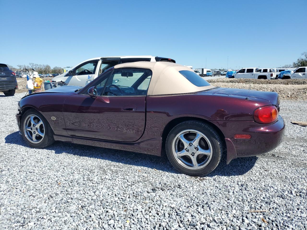 2000 Mazda MX-5 VIN JM1NB3532Y0145105 Copart auction photo, front end damage thumbnail 2