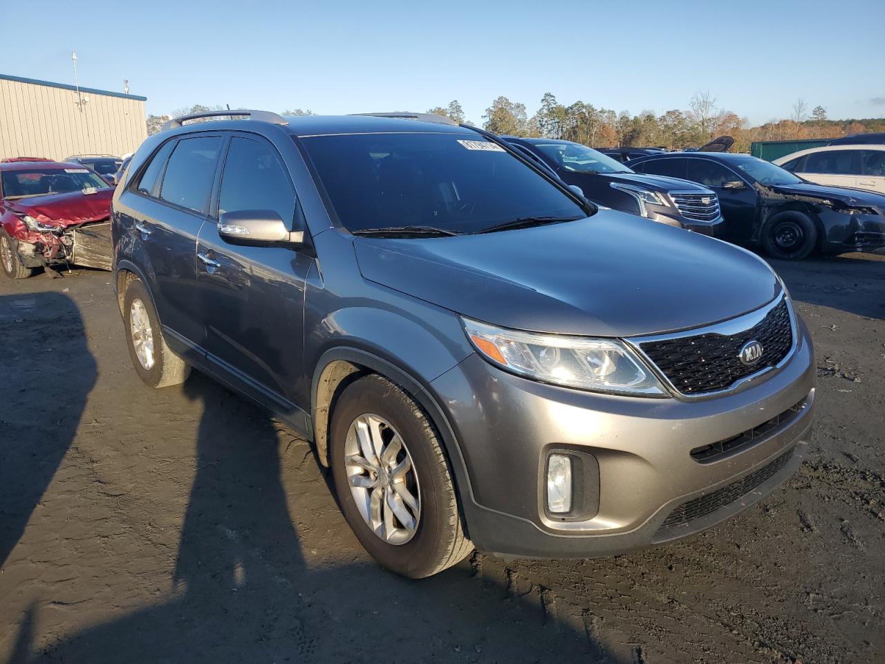 2014 KIA Sorento VIN 5XYKT4A62EG433024 Copart auction photo, front end damage thumbnail 4