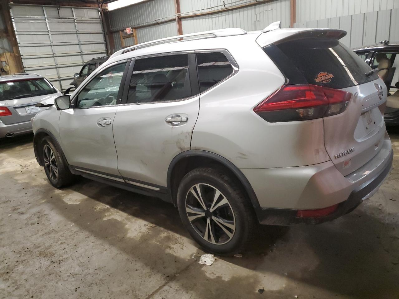 2018 Nissan Rogue VIN JN8AT2MV9JW320952 Copart auction photo, front end damage thumbnail 2