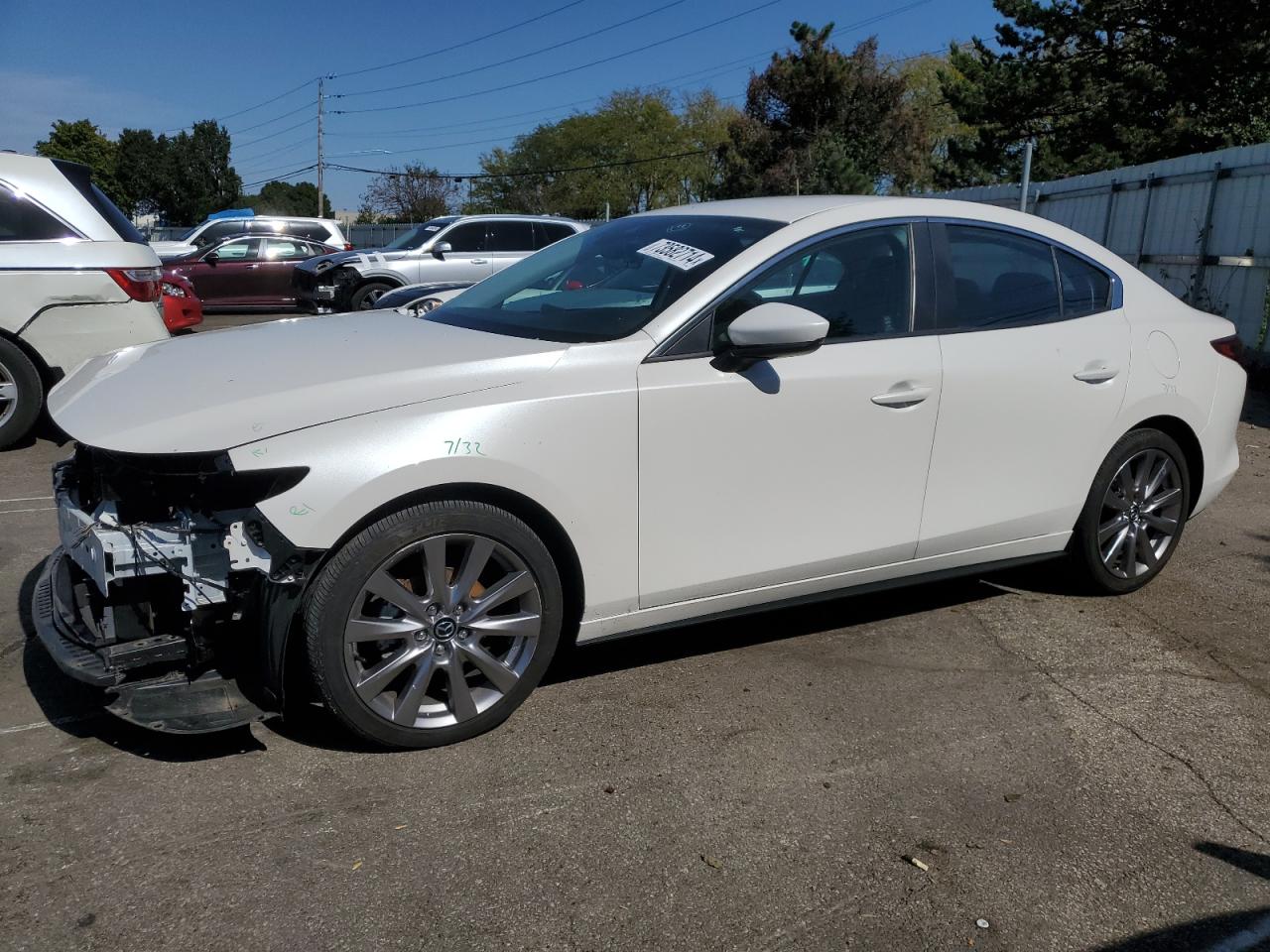 2022 Mazda 3 VIN 3MZBPABL0NM302942