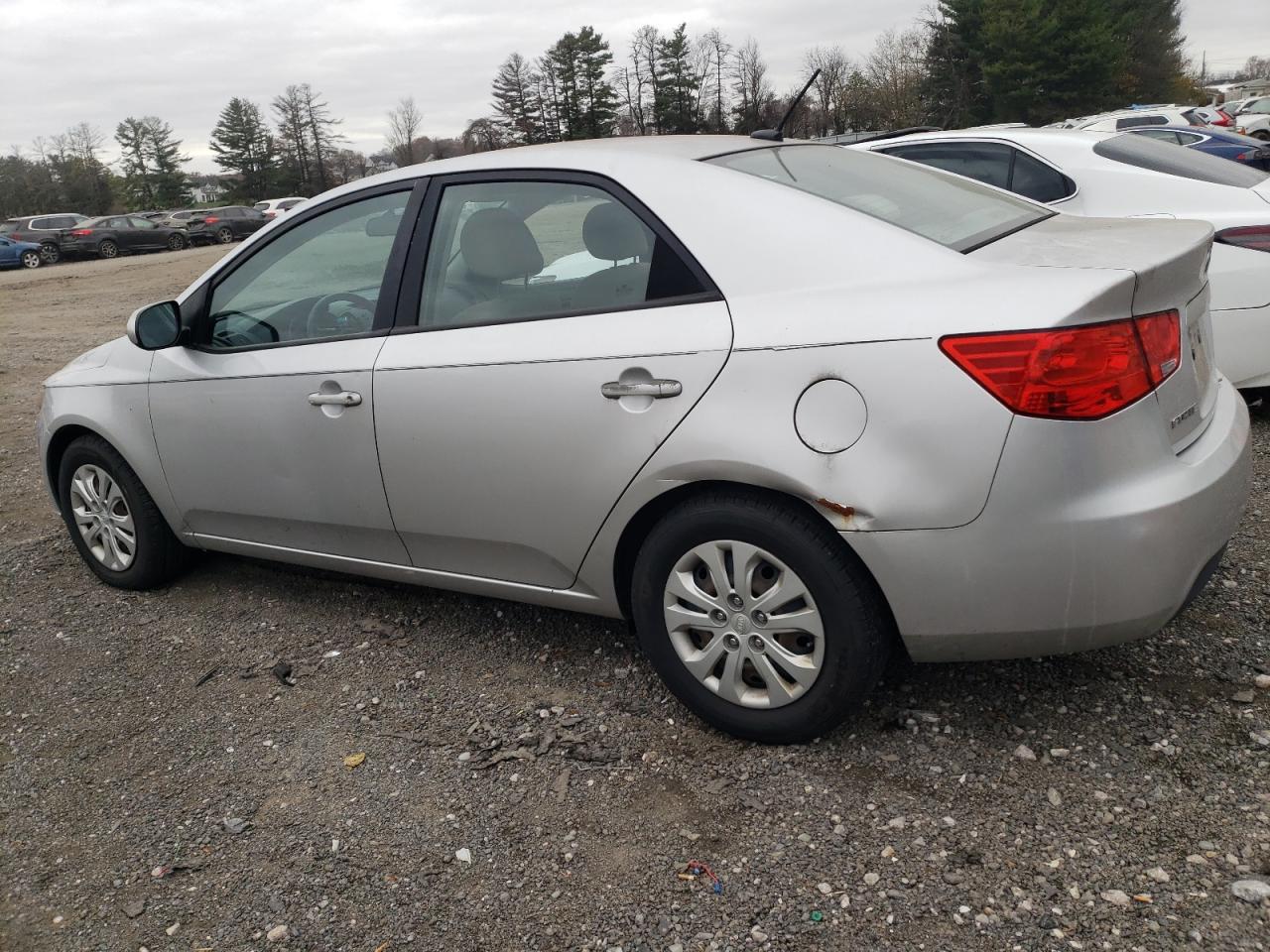2010 KIA Forte VIN KNAFT4A21A5274351 Copart auction photo, rear end / minor dent/scratches damage thumbnail 2