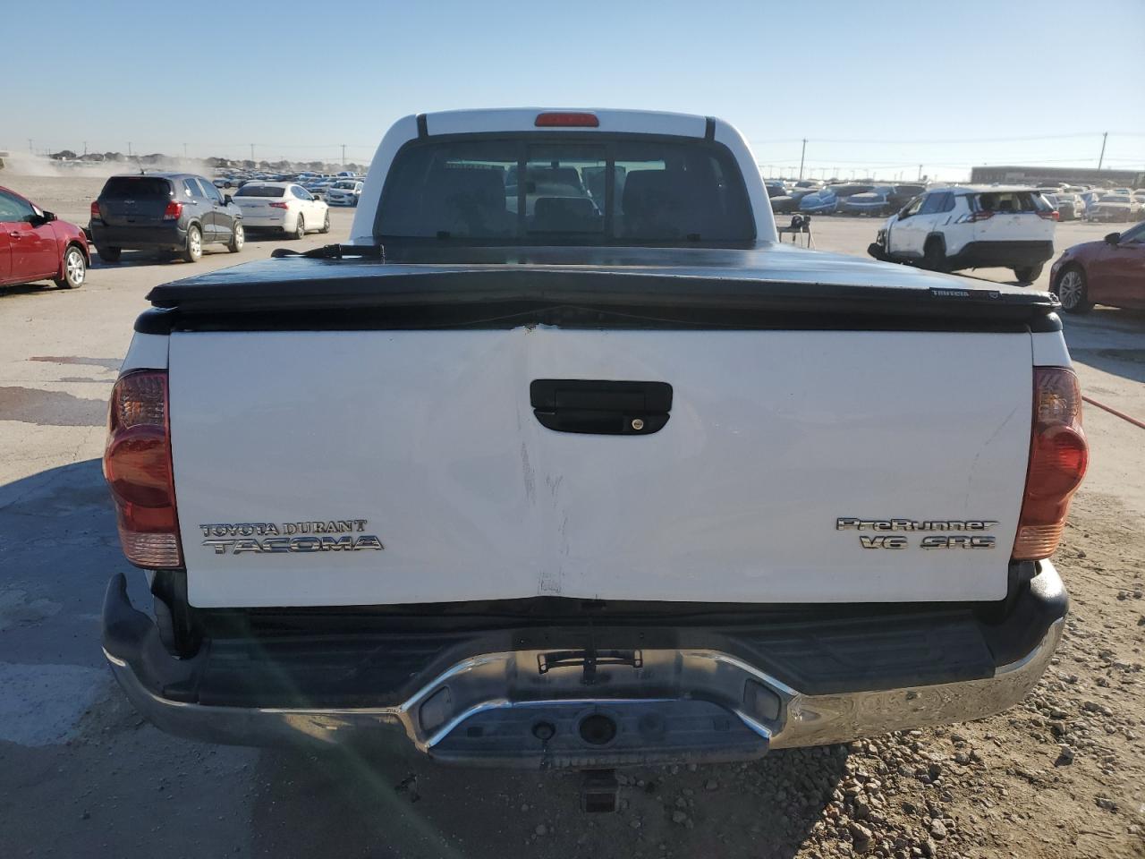 2006 Toyota Tacoma VIN 3TMKU72N06M007048 Copart auction photo, rear end / minor dent/scratches damage thumbnail 6