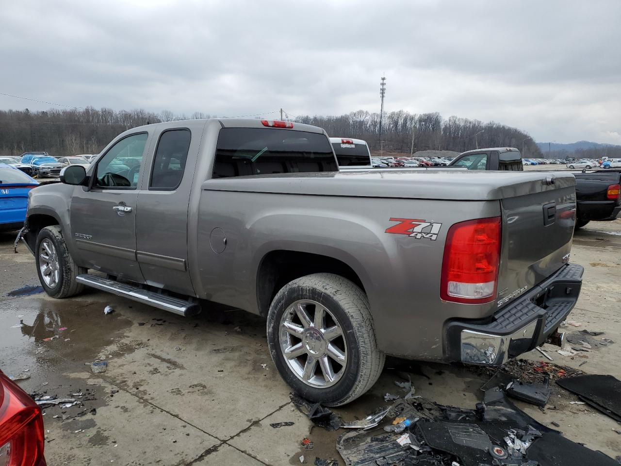 2012 GMC Sierra VIN 1GTR2VE71CZ186264 Copart auction photo, front end damage thumbnail 2