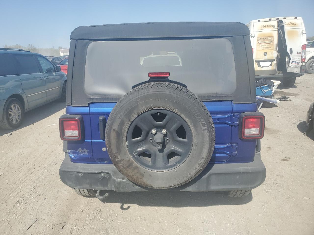 2018 Jeep Wrangler VIN 1C4GJXAN1JW220258 Copart auction photo, front end / minor dent/scratches damage thumbnail 6