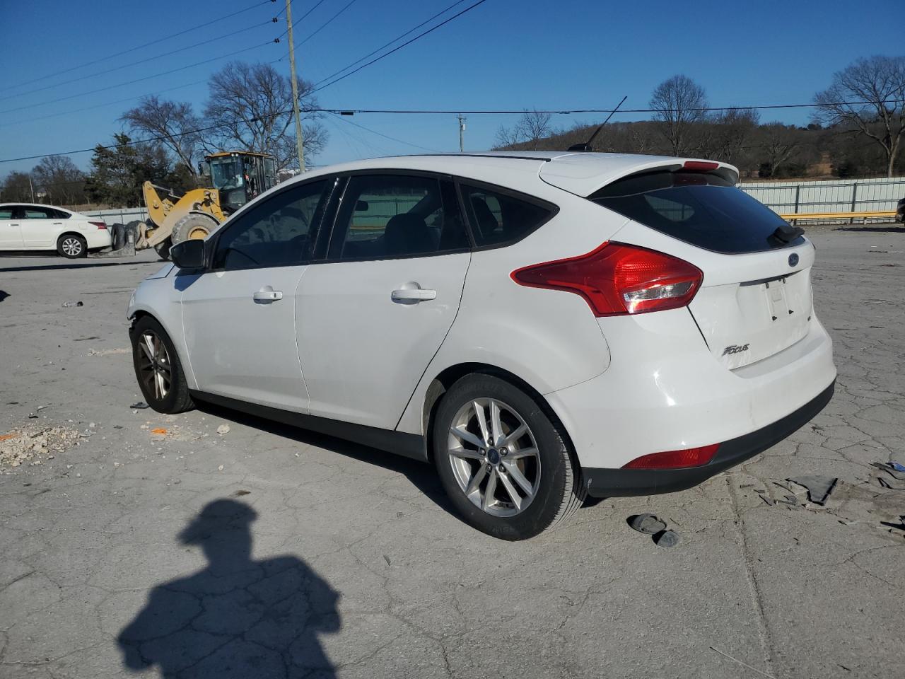 2016 Ford Focus VIN 1FADP3K21GL268910 Copart auction photo, front end damage thumbnail 2