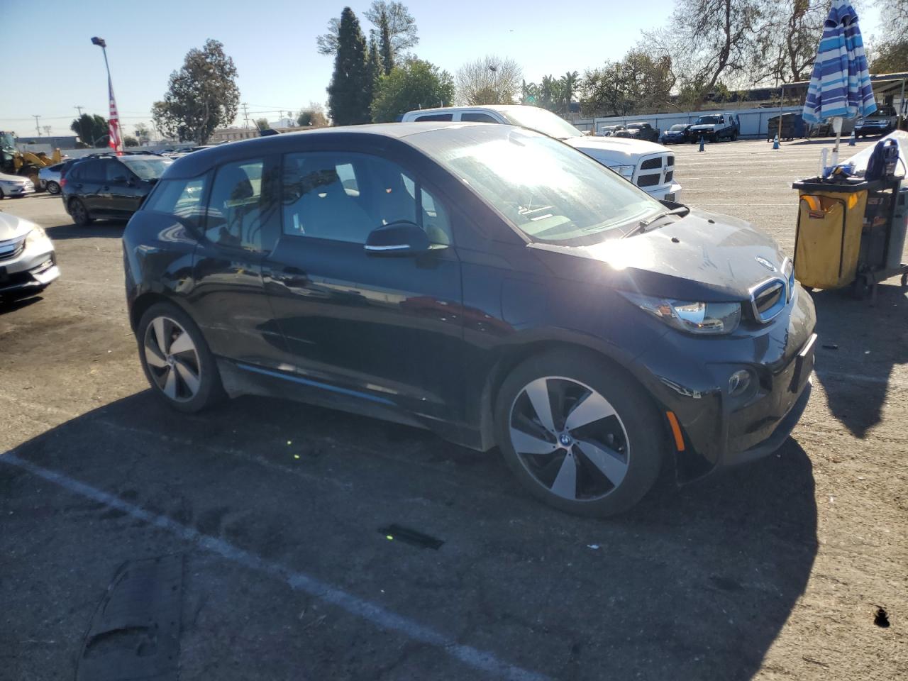 2016 BMW i3 VIN WBY1Z4C50GV507954 Copart auction photo, side / minor dent/scratches damage thumbnail 4