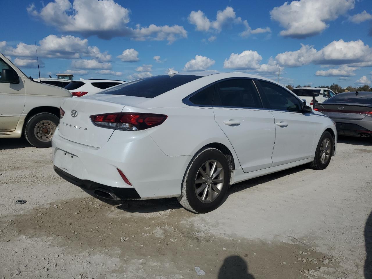 2019 Hyundai Sonata VIN 5NPE24AF2KH744019 Copart auction photo, water/flood damage thumbnail 3