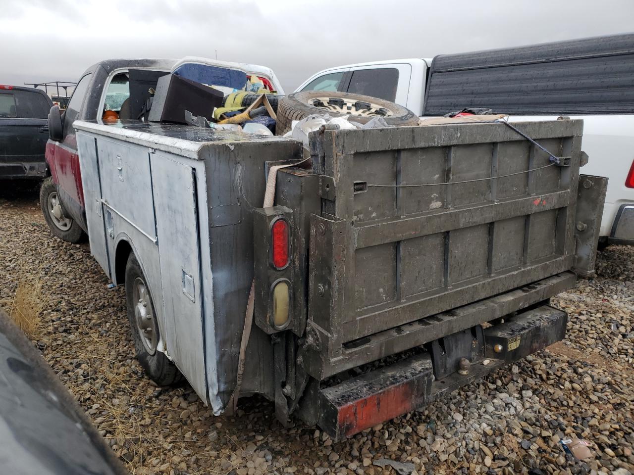 2002 Ford F350 VIN 1FDSF30L62ED28849 Copart auction photo, vandalism damage thumbnail 2