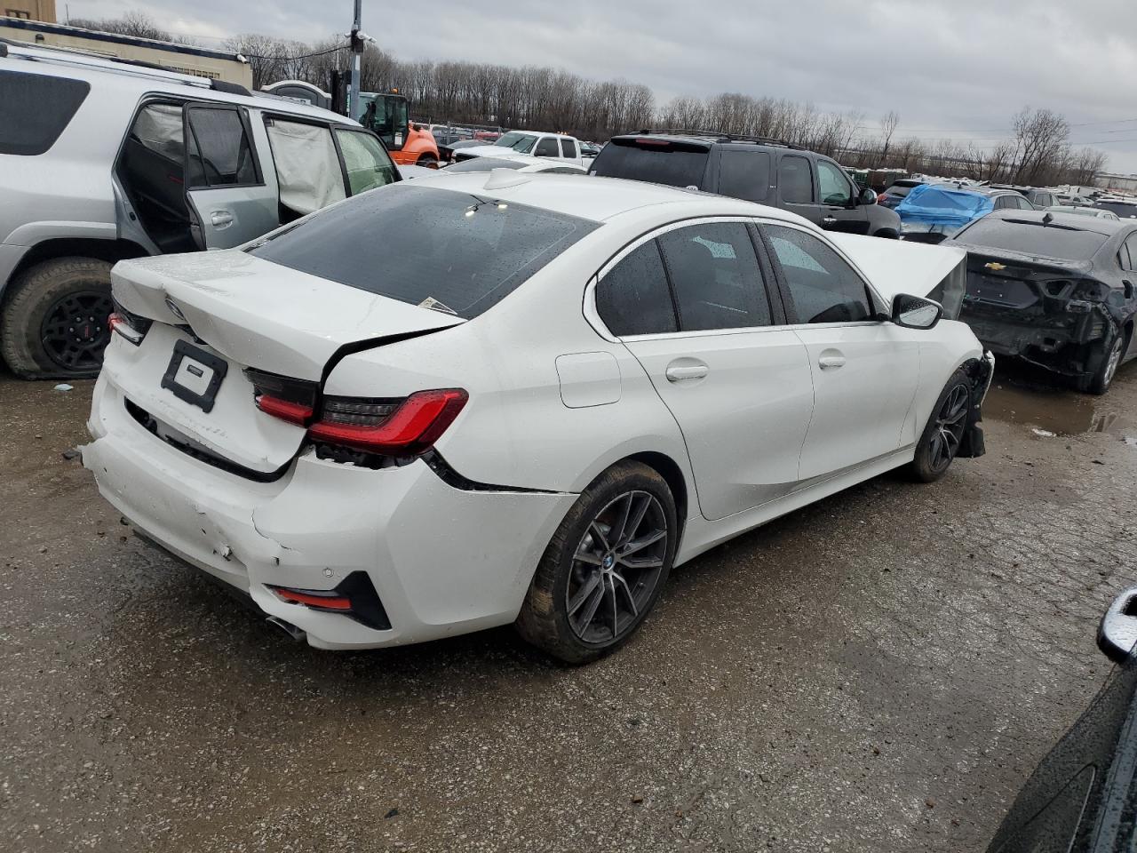 2019 BMW 3er VIN WBA5R7C52KAJ82130 Copart auction photo, all over damage thumbnail 3