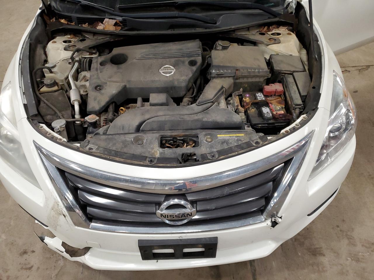 2015 Nissan Altima VIN 1N4AL3AP7FC573595 Copart auction photo, front end / rear end damage thumbnail 11