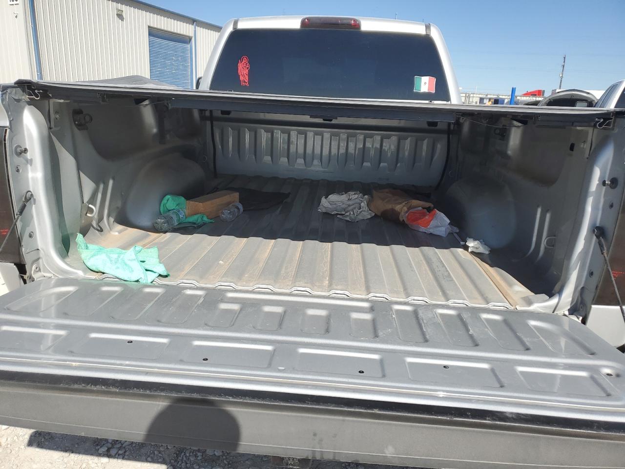 2018 Chevrolet Silverado VIN 1GCNCNEH6JZ165492 Copart auction photo, rear end damage thumbnail 10