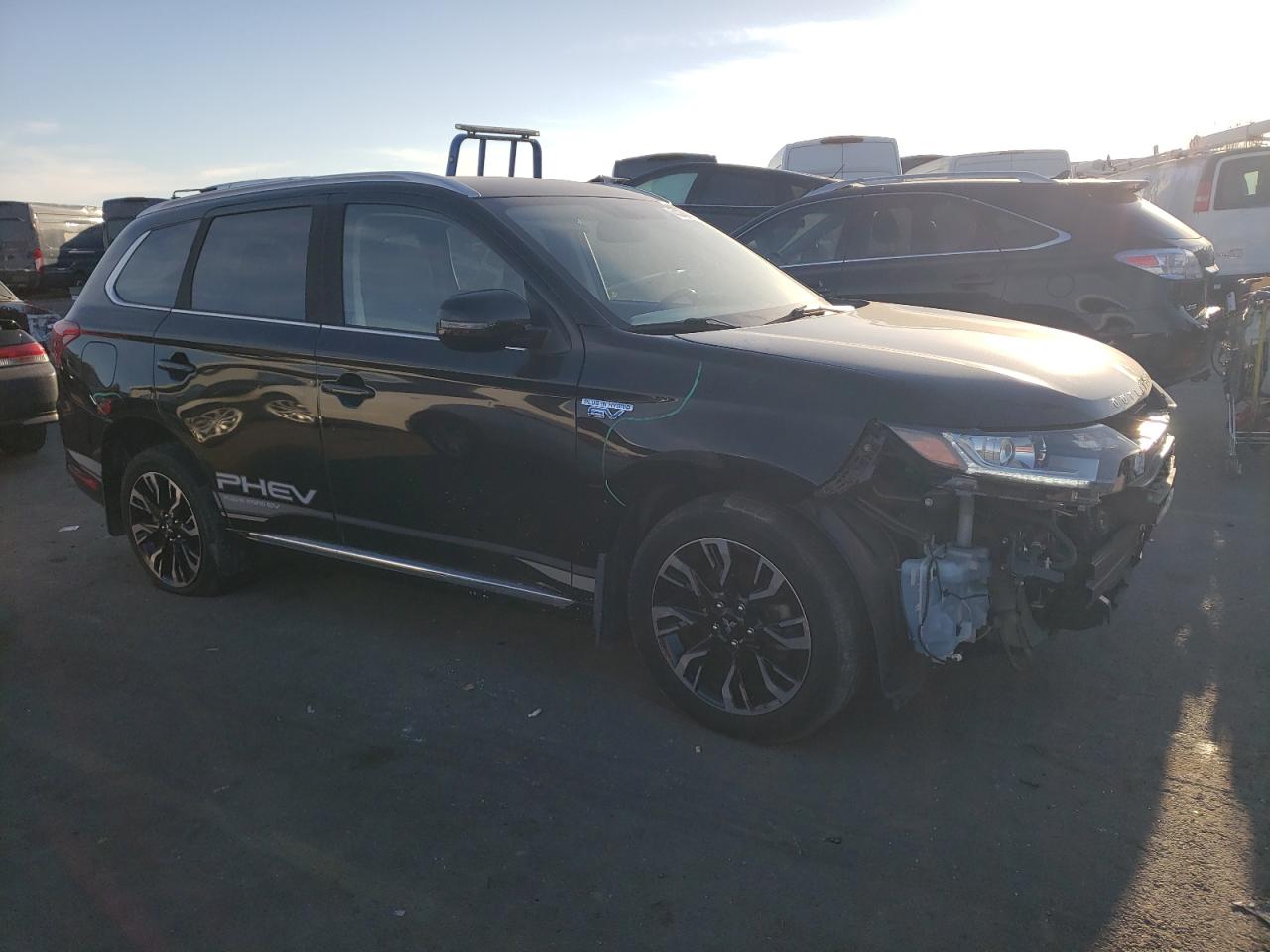 2018 Mitsubishi Outlander VIN JA4J24A57JZ029390 Copart auction photo, front end / rear end damage thumbnail 4