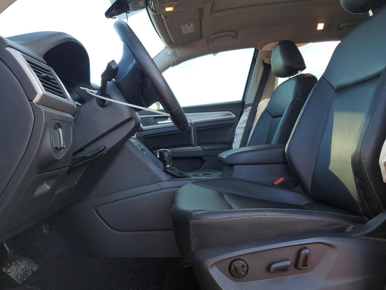 2019 Volkswagen Atlas VIN 1V2WP2CA2KC619060 Copart auction photo, front end damage thumbnail 7