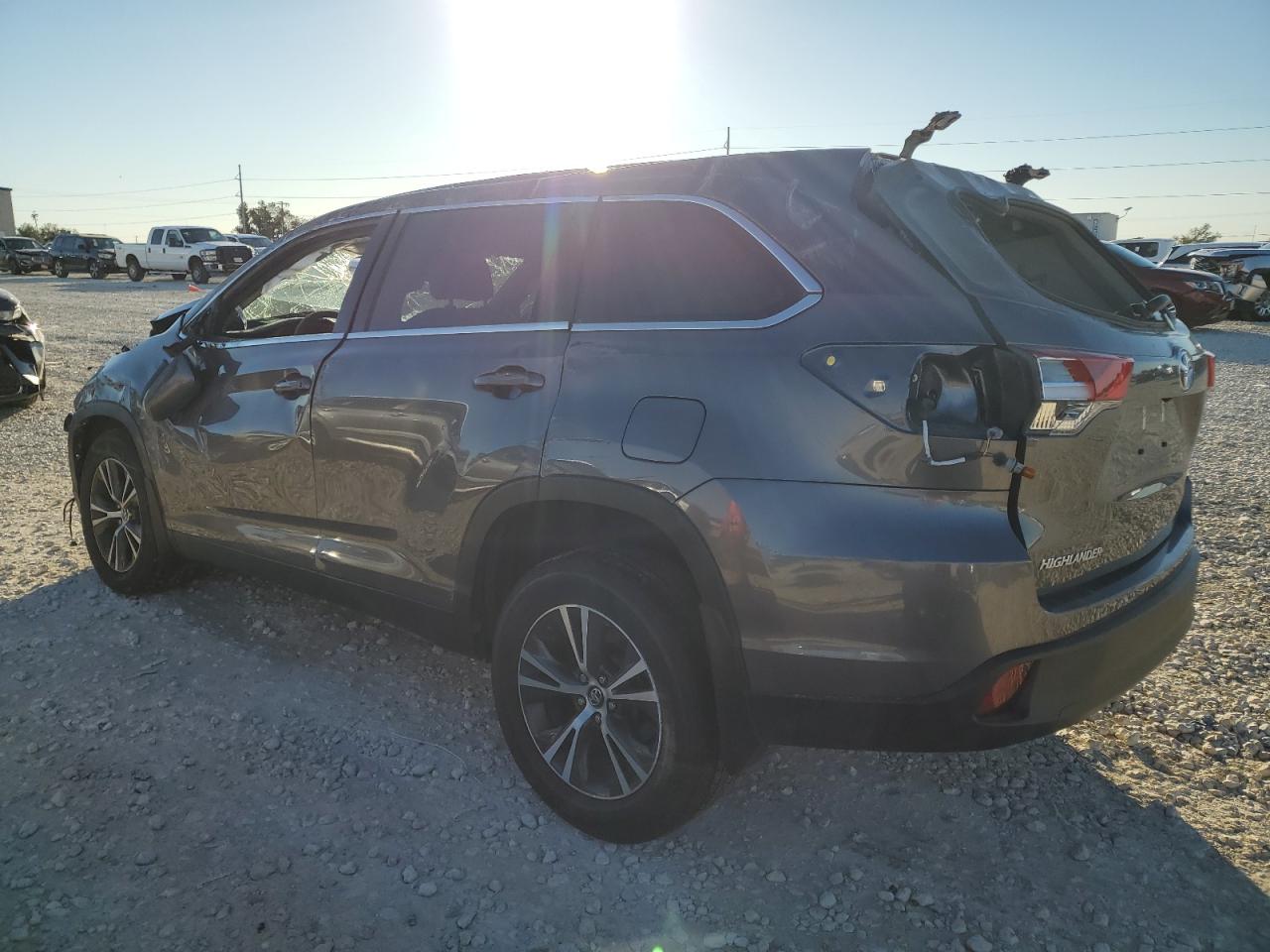 2019 Toyota Highlander VIN 5TDZZRFHXKS354851 Copart auction photo, all over damage thumbnail 2