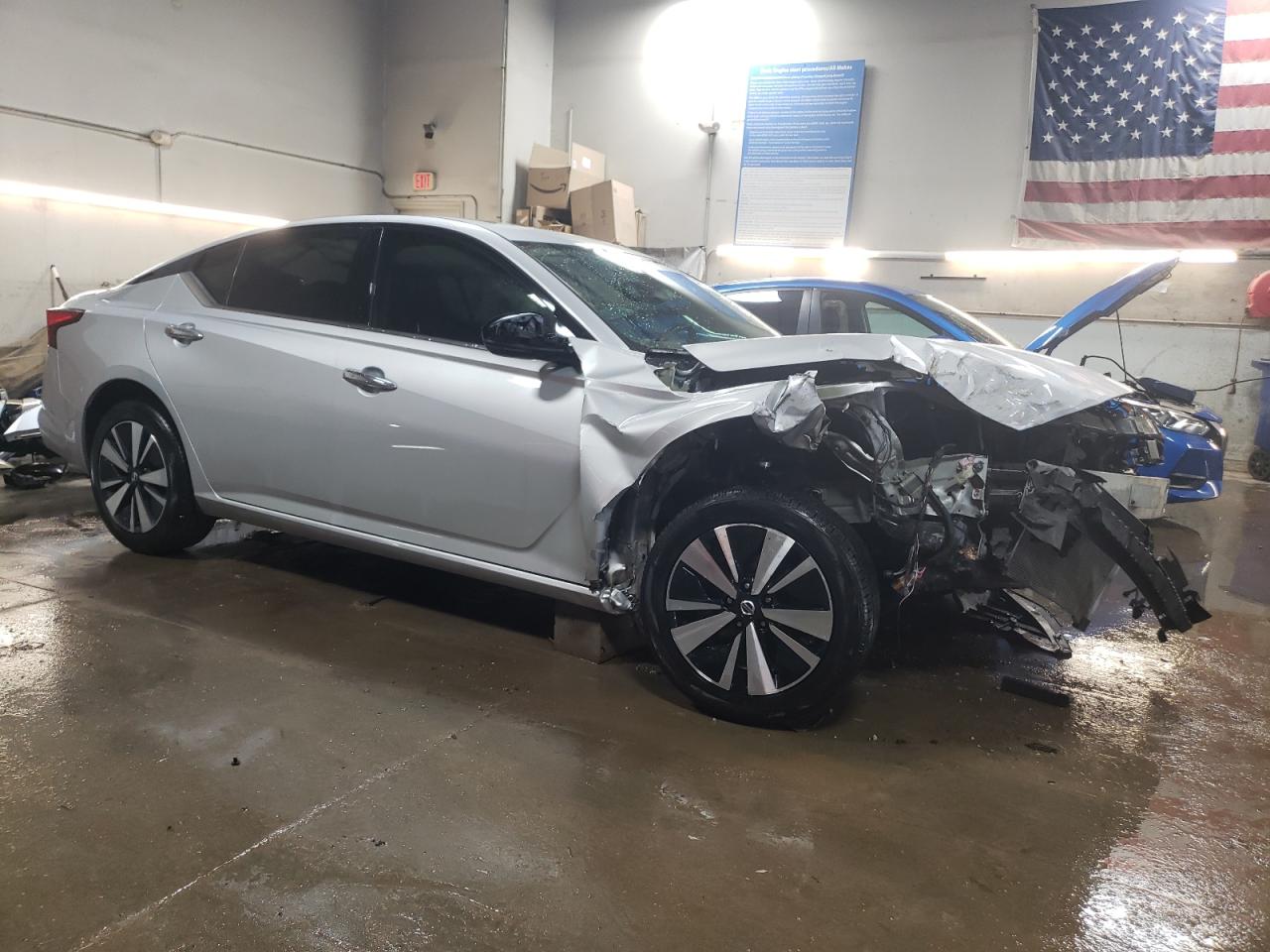 2019 Nissan Altima VIN 1N4BL4EV0KC165226 Copart auction photo, front end / minor dent/scratches damage thumbnail 4