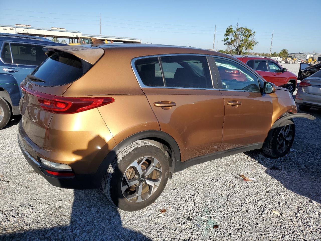 2021 KIA Sportage VIN KNDPM3AC0M7852357 Copart auction photo, front end damage thumbnail 3