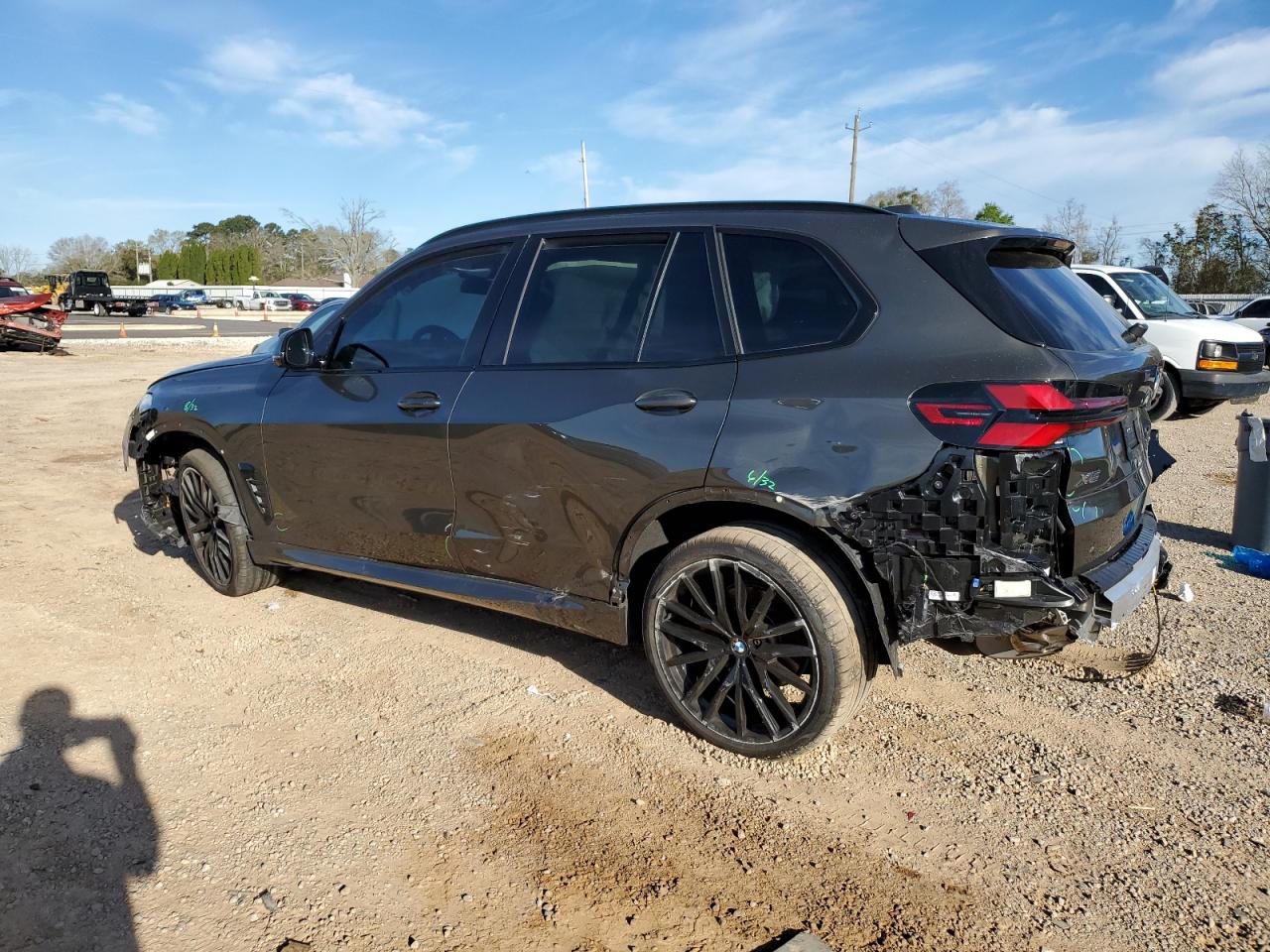 2024 BMW X5 VIN 5UX13EU09R9V28789 Copart auction photo, front end / all over damage thumbnail 2