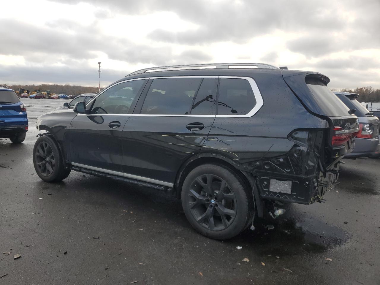 2019 BMW X7 VIN 5UXCW2C52KL081761 Copart auction photo, front end / rear end damage thumbnail 2