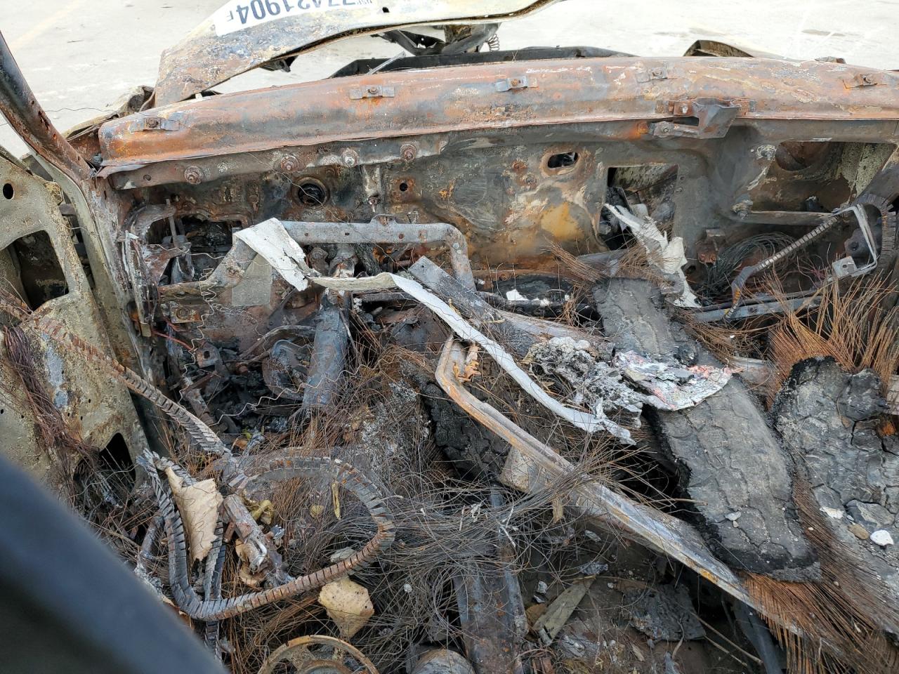 2004 Chevrolet Blazer VIN 1GNDT13X64K109832 Copart auction photo, burn damage thumbnail 8