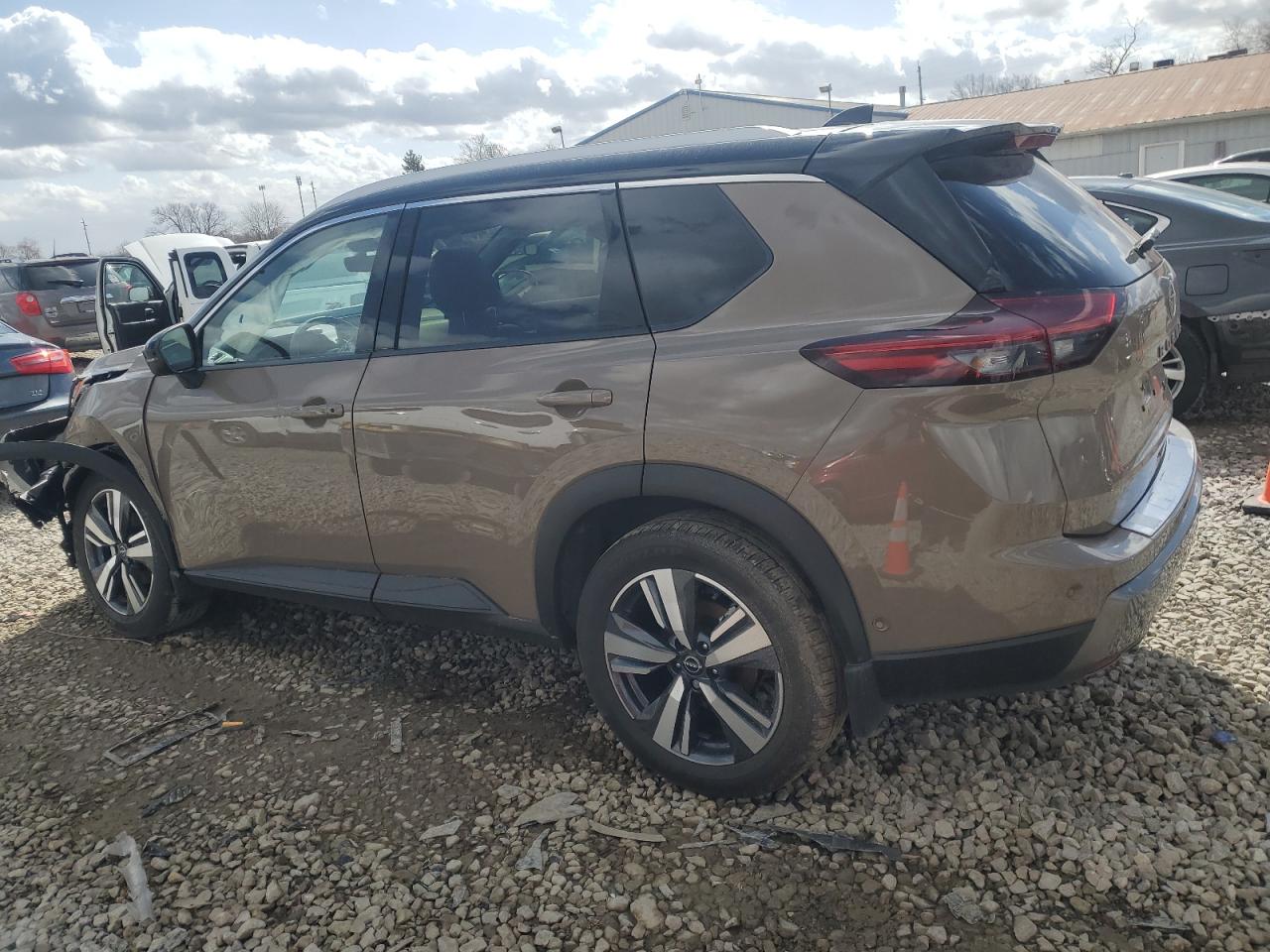 2024 Nissan Rogue VIN JN8BT3CB3RW176067 Copart auction photo, front end damage thumbnail 2