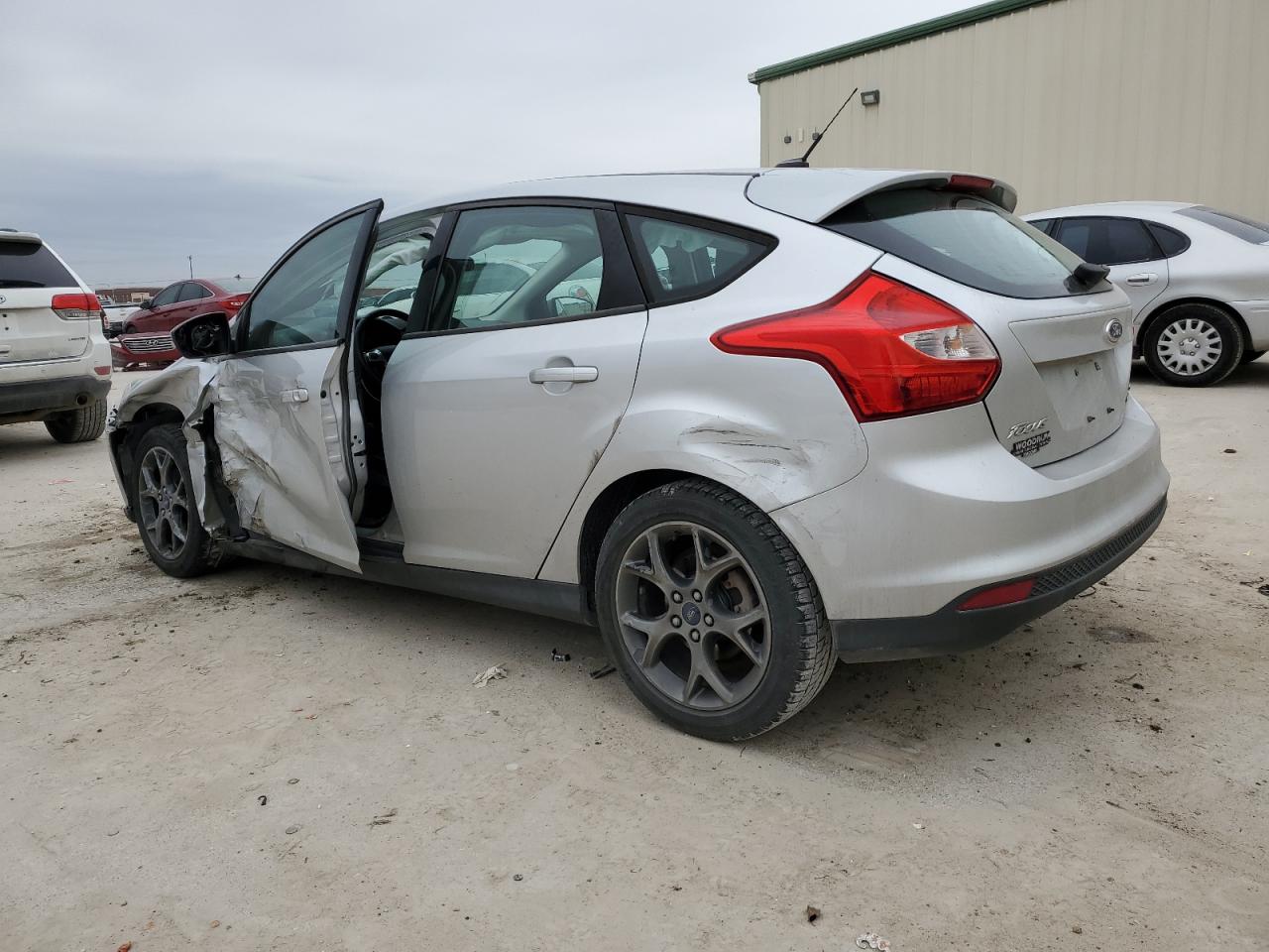 2014 Ford Focus VIN 1FADP3K21EL427955 Copart auction photo, side / front end damage thumbnail 2