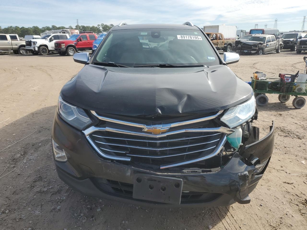 2018 Chevrolet Equinox VIN 2GNAXMEV8J6108975 Copart auction photo, front end damage thumbnail 5