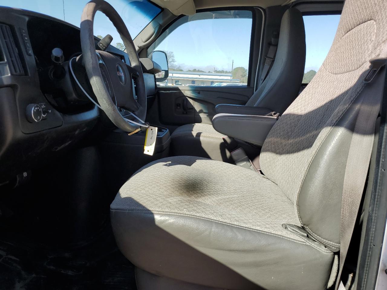 2014 GMC Savana VIN 1GTW7FCA3E1904911 Copart auction photo, rear end damage thumbnail 7