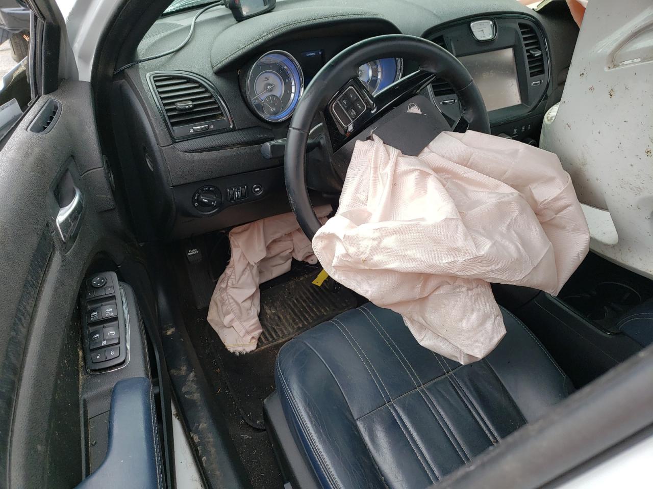2014 Chrysler 300 VIN 2C3CCAGG0EH309729 Copart auction photo, all over damage thumbnail 8