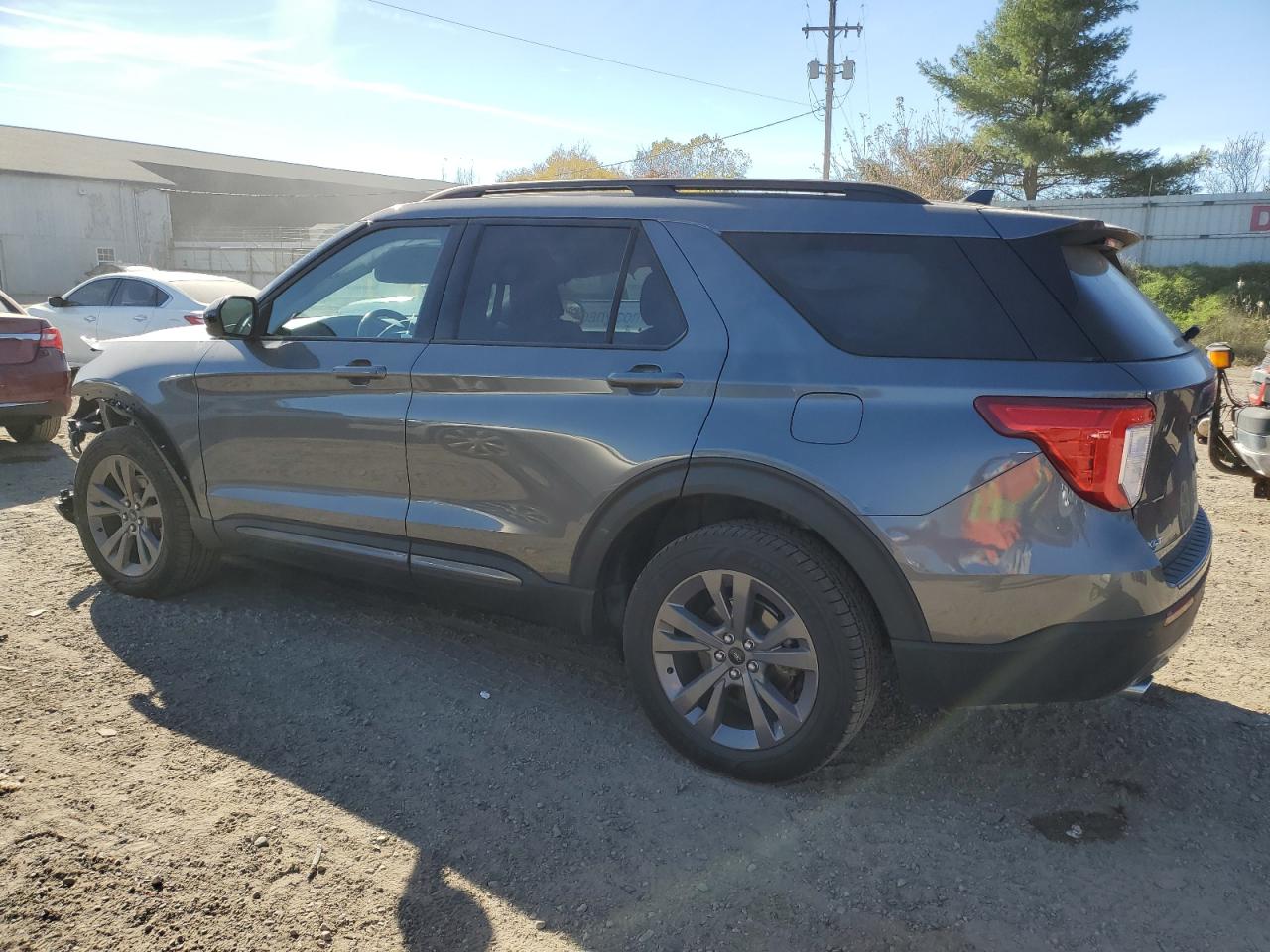 2022 Ford Explorer VIN 1FMSK8DH6NGB32420 Copart auction photo, front end / side damage thumbnail 2
