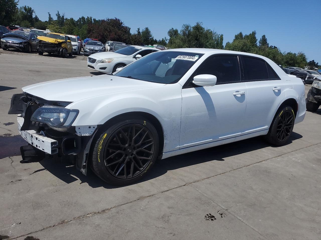 2015 Chrysler 300 VIN 2C3CCABG8FH829332