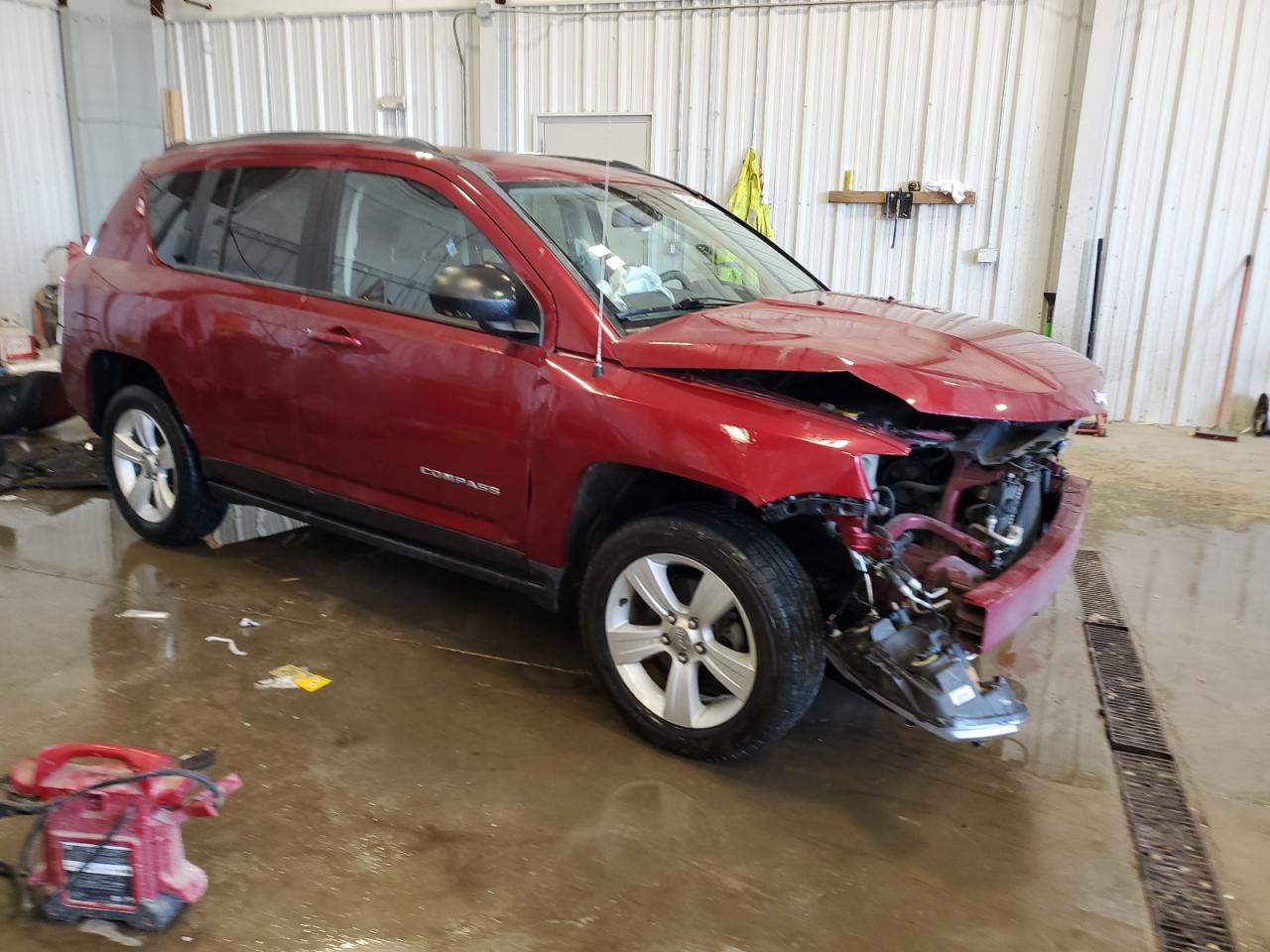 2014 Jeep Compass VIN 1C4NJCBB8ED505707 Copart auction photo, front end damage thumbnail 4