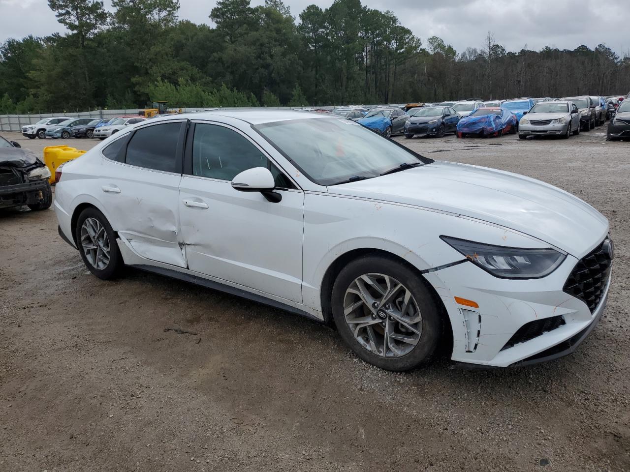 2020 Hyundai Sonata VIN 5NPEL4JA6LH013211 Copart auction photo, side / front end damage thumbnail 4