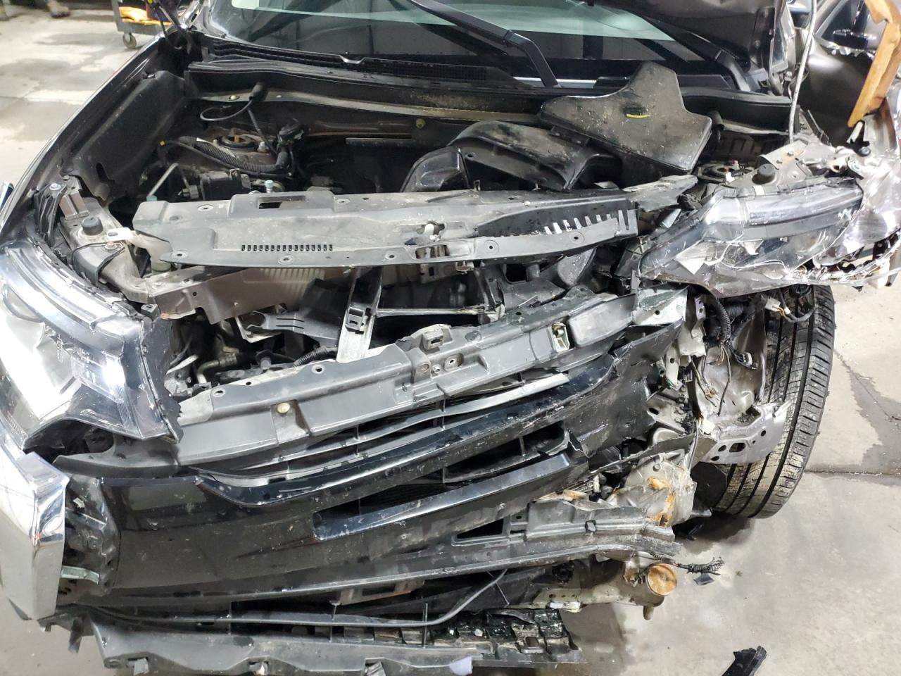 2017 Mitsubishi Outlander VIN JA4AZ3A35HZ042802 Copart auction photo, front end / side damage thumbnail 13