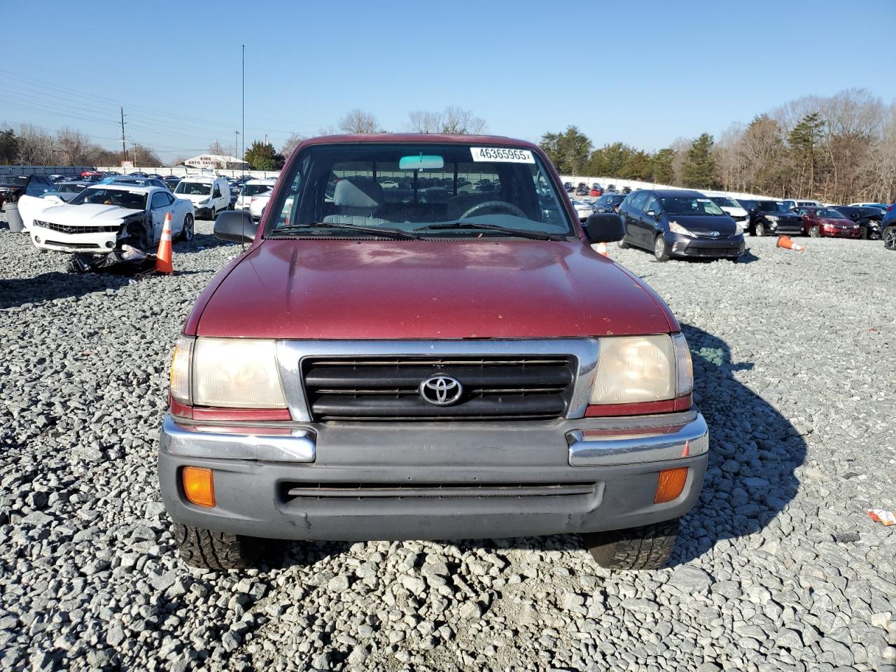 2000 Toyota Tacoma VIN 5TEWN72NXYZ697377 Copart auction photo, rear end damage thumbnail 5