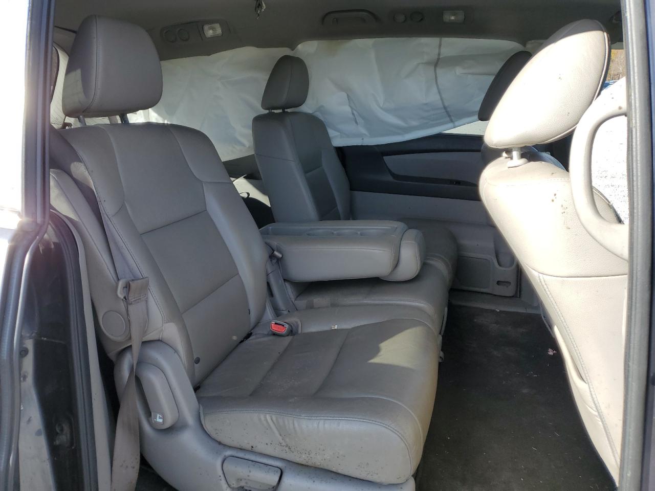 2016 Honda Odyssey VIN 5FNRL5H6XGB002032 Copart auction photo, rear end damage thumbnail 11