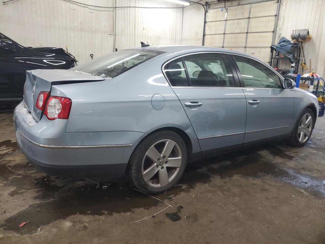 2008 Volkswagen Passat VIN WVWAK73C28E090005 Copart auction photo, rear end / front end damage thumbnail 3