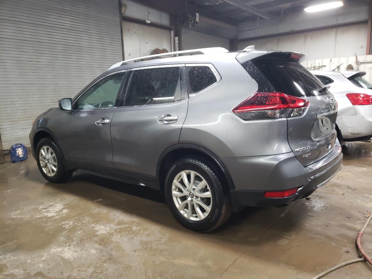 2018 Nissan Rogue VIN 5N1AT2MV5JC713341 Copart auction photo, side / rear end damage thumbnail 2