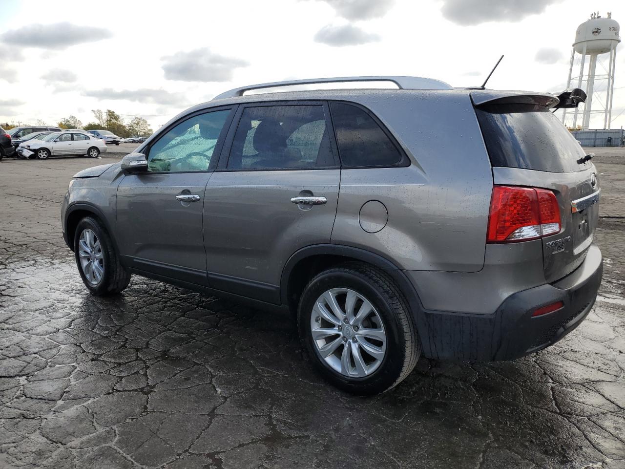 2011 KIA Sorento VIN 5XYKU4A22BG080905 Copart auction photo, front end / side damage thumbnail 2